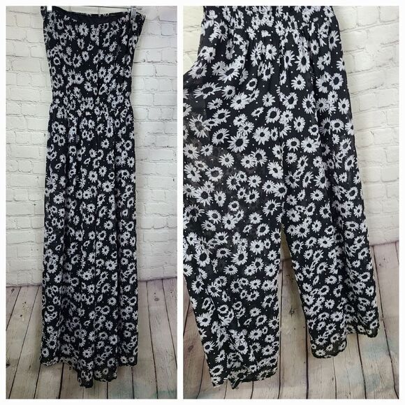Want & Need Floral Strapless Jumpsuit Black Wide Leg Palazzo Pants Floral Print - Picture 4 of 9